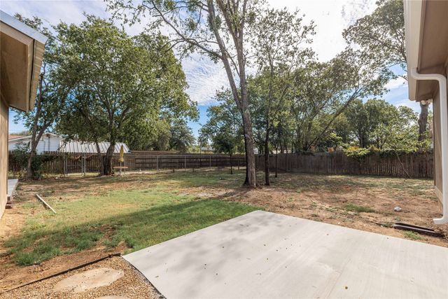 3602 Durham Avenue, Brownwood, TX 76801