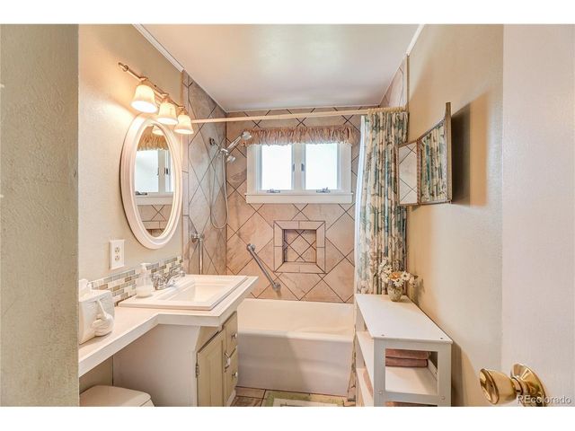 1026 W Princeton Pl, Englewood, CO 80110