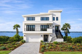 6043 BAYOU GRANDE BOULEVARD NE, St Petersburg, FL 33703