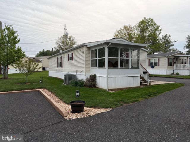 3013 WALNUT LN, Telford, PA 18969