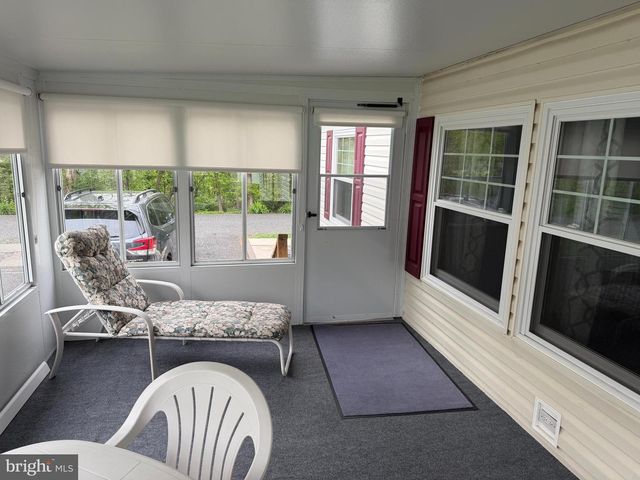 3013 WALNUT LN, Telford, PA 18969