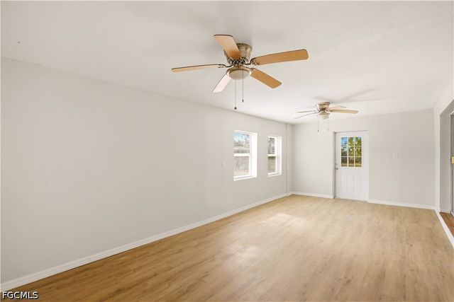 1640 Daniels DR A, North Fort Myers, FL 33917