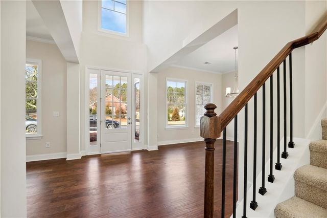 5827 Creek Indian Drive, Sugar Hill, GA 30518