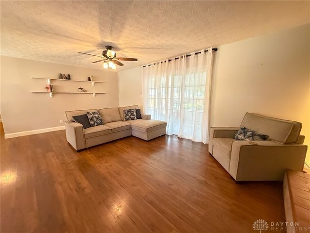 1052 Trianon Drive, Xenia, OH 45385