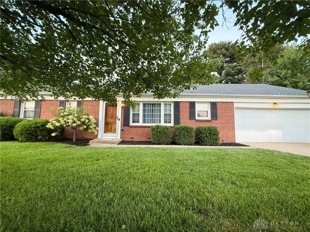 1052 Trianon Drive, Xenia, OH 45385