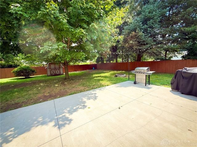 1052 Trianon Drive, Xenia, OH 45385