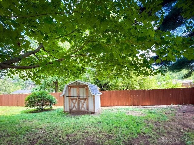 1052 Trianon Drive, Xenia, OH 45385