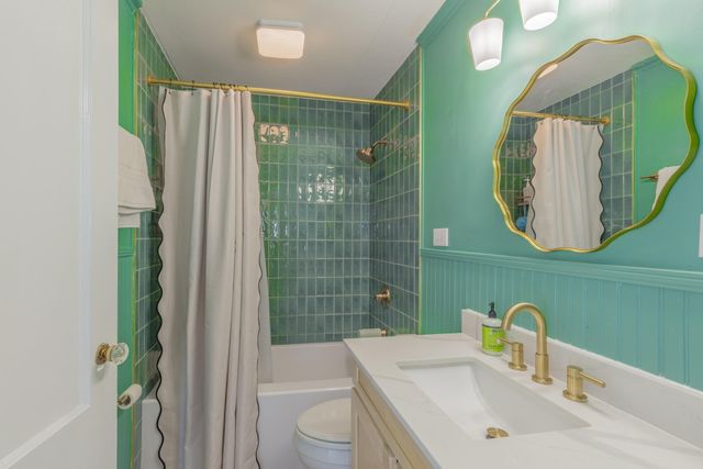 831 Texas Avenue, Signal Mountain, TN 37377