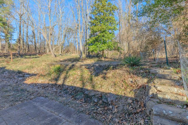 831 Texas Avenue, Signal Mountain, TN 37377
