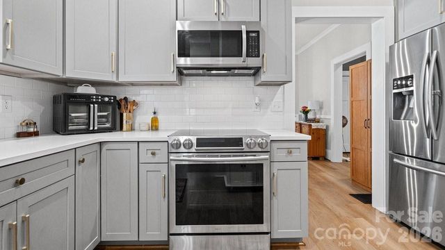 413 W 5th Avenue, Gastonia, NC 28052
