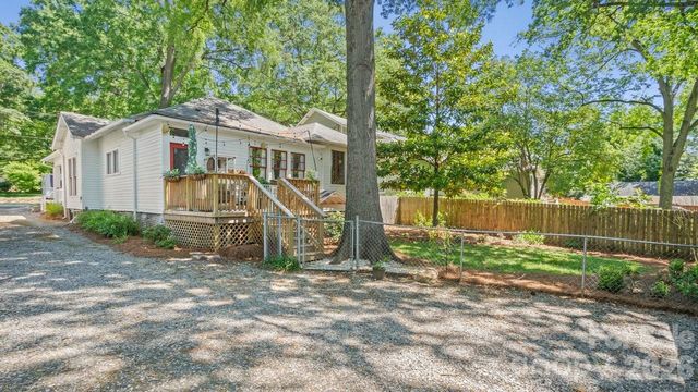 413 W 5th Avenue, Gastonia, NC 28052