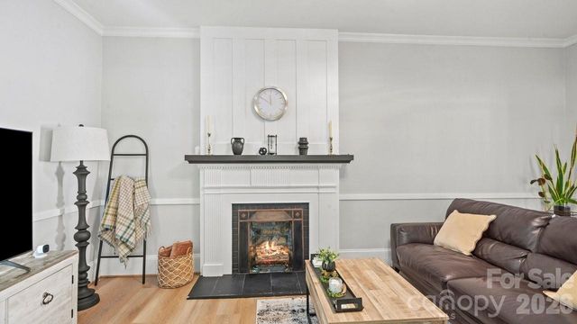 413 W 5th Avenue, Gastonia, NC 28052