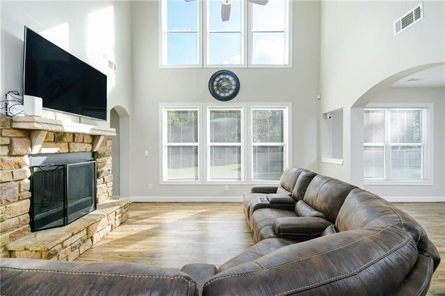 387 Fern Court, Hoschton, GA 30548