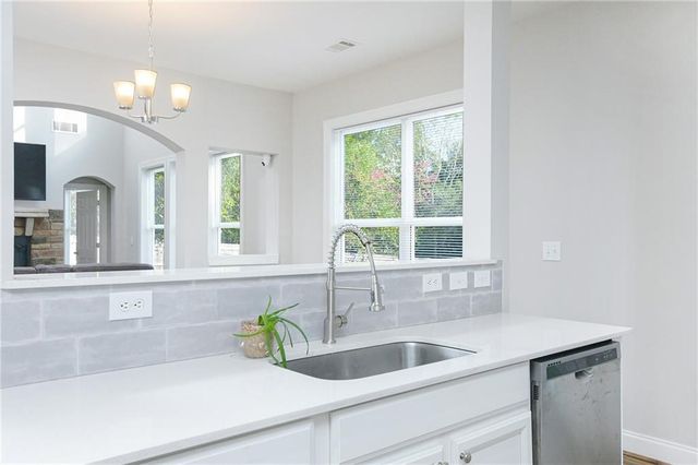 387 Fern Court, Hoschton, GA 30548