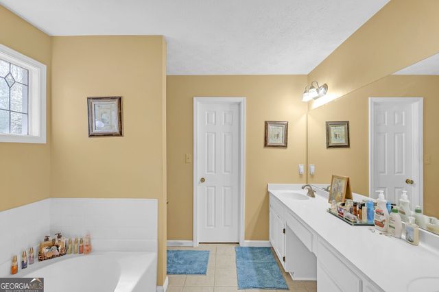 2900 Riverbend Drive, Snellville, GA 30078