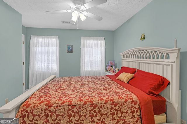2900 Riverbend Drive, Snellville, GA 30078