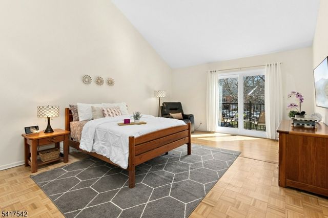 6 Maddaket, Scotch Plains Twp., NJ 07076