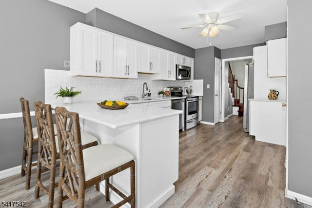 6 Maddaket, Scotch Plains Twp., NJ 07076