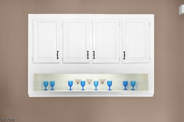 6 Maddaket, Scotch Plains Twp., NJ 07076