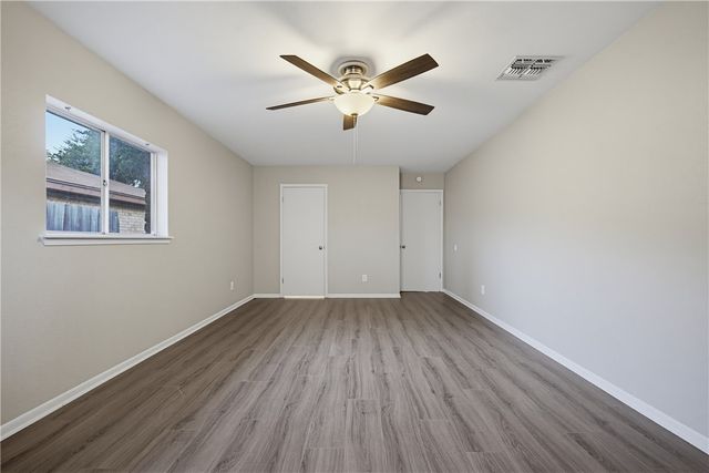 749 Alhambra Dr, Corpus Christi, TX 78418