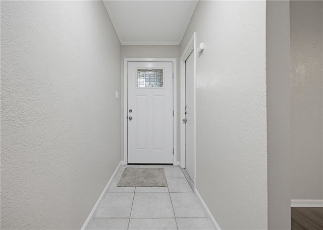 749 Alhambra Dr, Corpus Christi, TX 78418