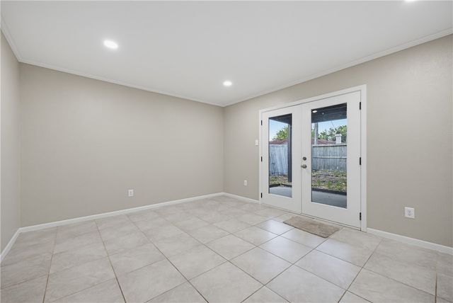 749 Alhambra Dr, Corpus Christi, TX 78418