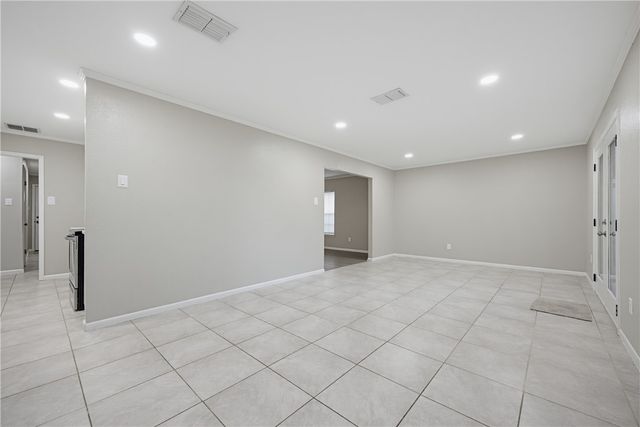 749 Alhambra Dr, Corpus Christi, TX 78418