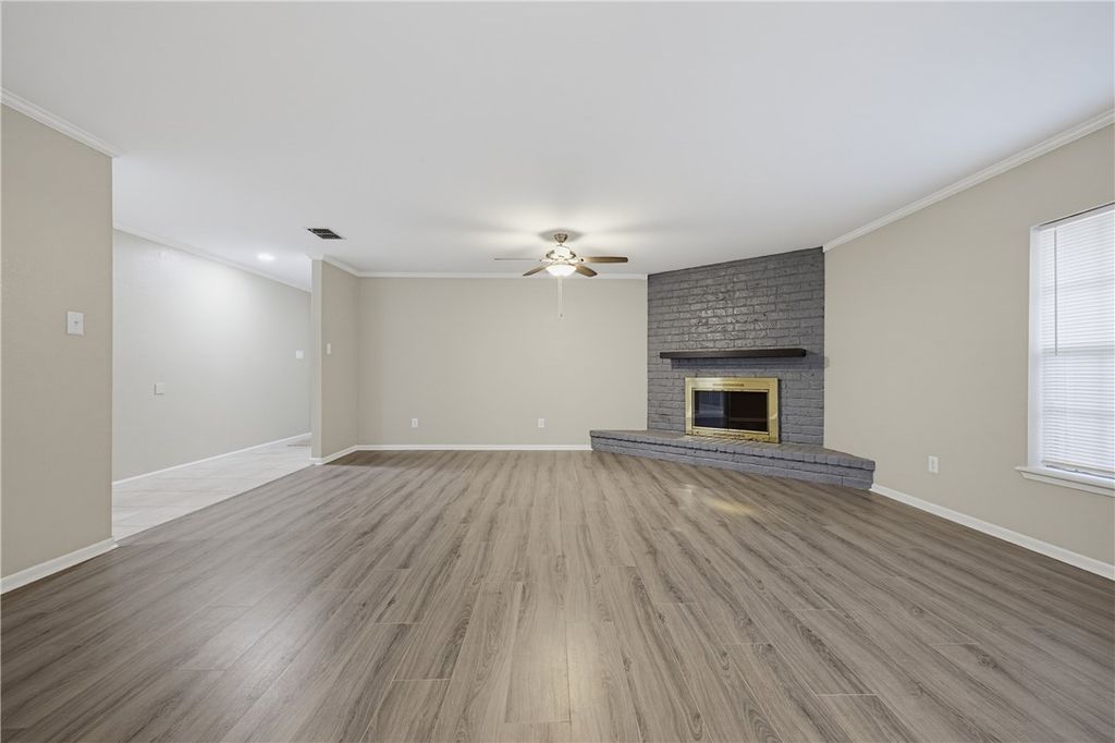 749 Alhambra Dr, Corpus Christi, TX 78418 — photo 5