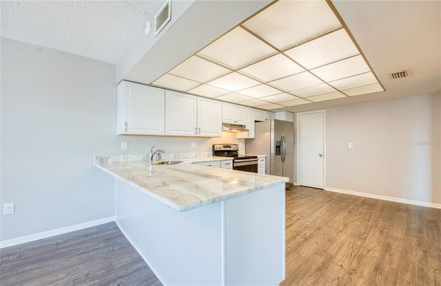 225 COUNTRY CLUB DRIVE 1403, Largo, FL 33771