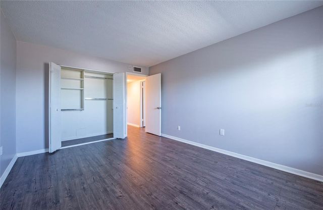 225 COUNTRY CLUB DRIVE 1403, Largo, FL 33771