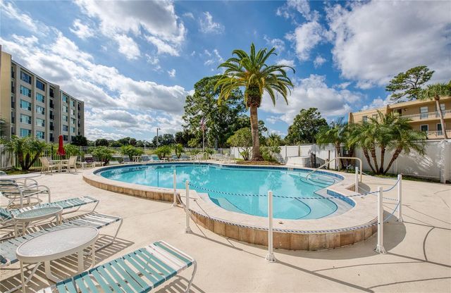 225 COUNTRY CLUB DRIVE 1403, Largo, FL 33771