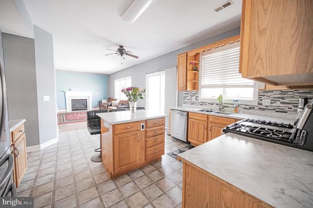 13558 ESSEX DR, Hagerstown, MD 21742