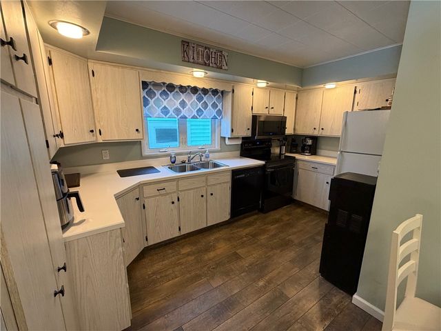 919 Butler Pike, Findley Twp, PA 16137