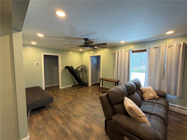 919 Butler Pike, Findley Twp, PA 16137