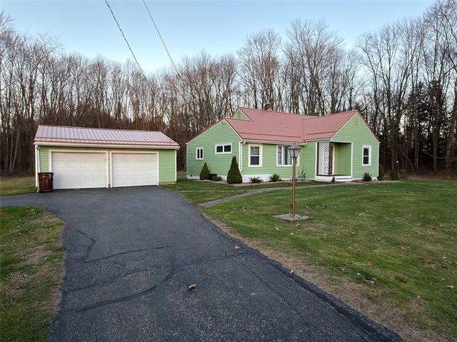 919 Butler Pike, Findley Twp, PA 16137
