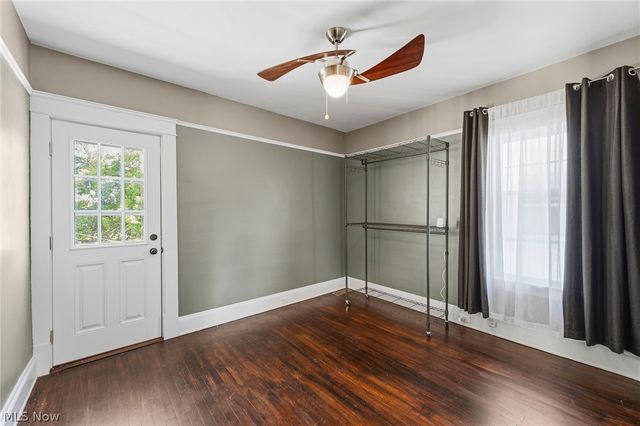 1909 W 74th Street, Cleveland, OH 44102