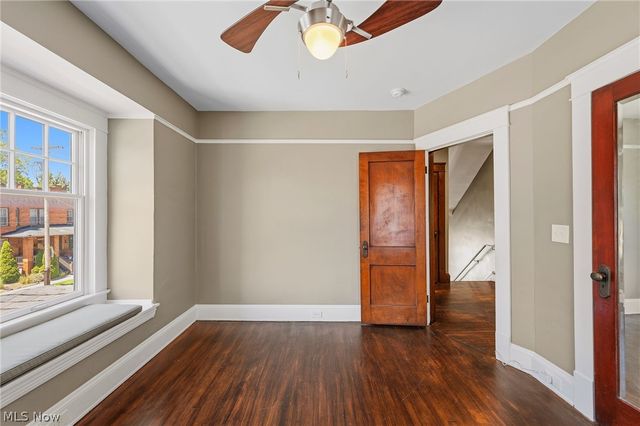 1909 W 74th Street, Cleveland, OH 44102