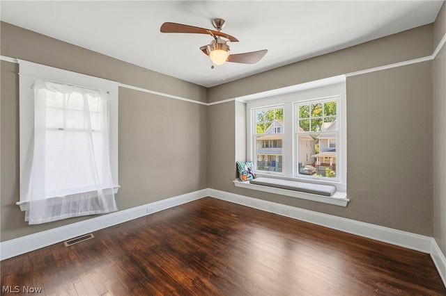 1909 W 74th Street, Cleveland, OH 44102