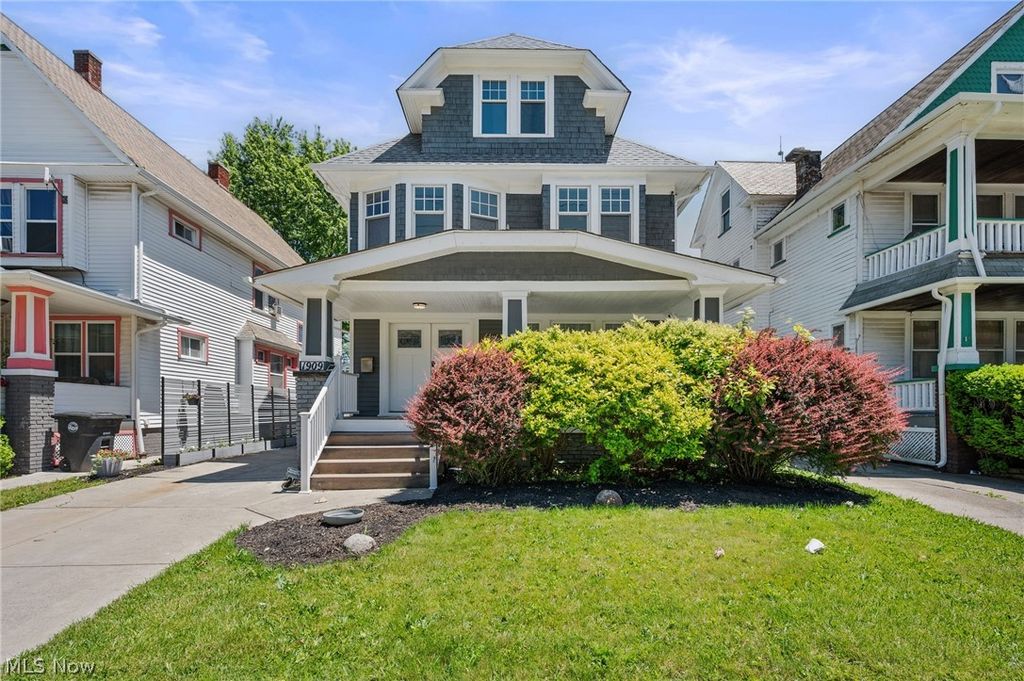 1909 W 74th Street, Cleveland, OH 44102