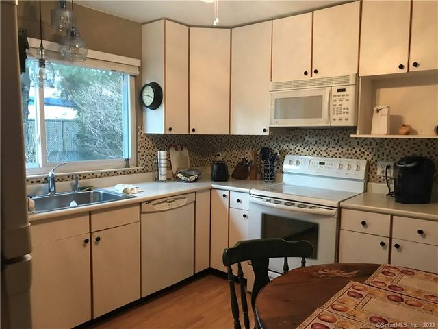 1223 Stratfield Road 1223, Fairfield, CT 06825