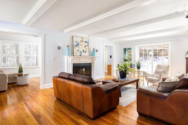 18 Moffat Road, Newton, MA 02468