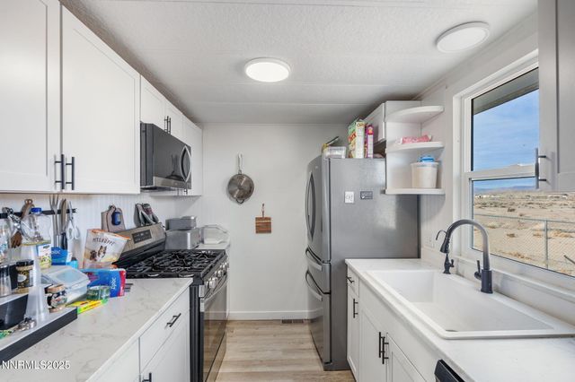 2340 E 5th Street, Silver Springs, NV 89429