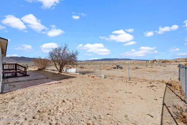 2340 E 5th Street, Silver Springs, NV 89429