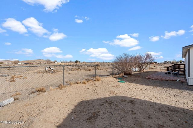 2340 E 5th Street, Silver Springs, NV 89429