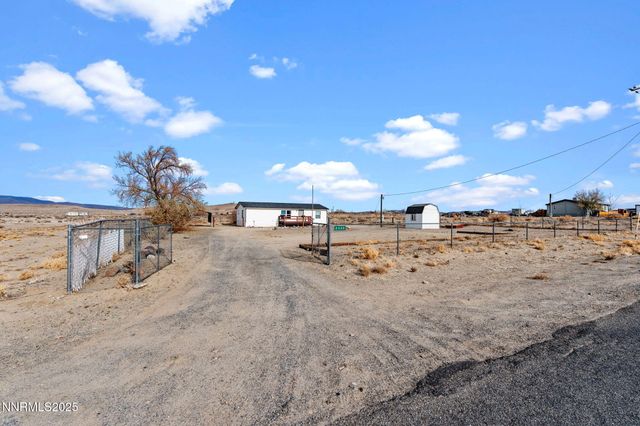 2340 E 5th Street, Silver Springs, NV 89429