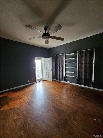 1810 Chestnut Street, Hannibal, MO 63401