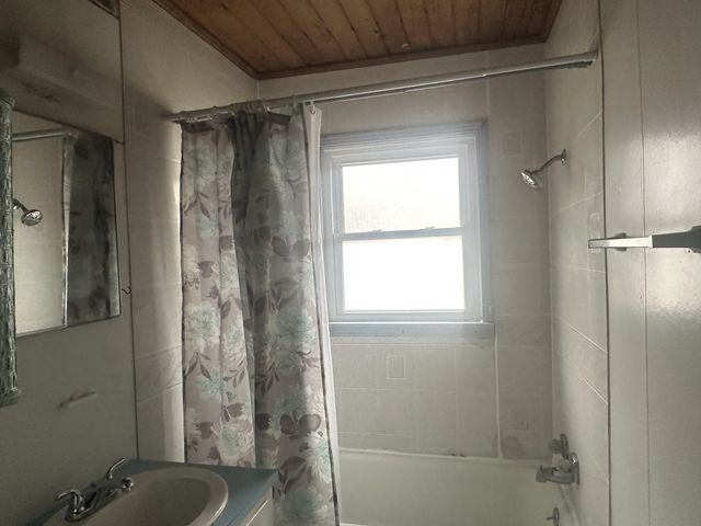 123 N MAGNOLIA ST, Adamsville, TN 38310