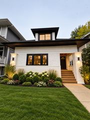1179 S Oak Park Avenue, Oak Park, IL 60304