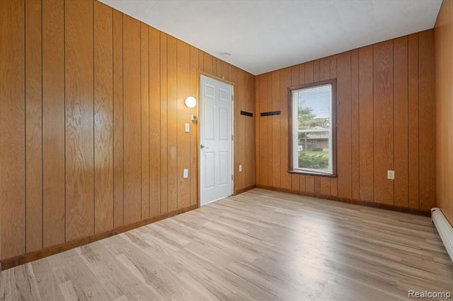 1257 Byron Road, Howell, MI 48843