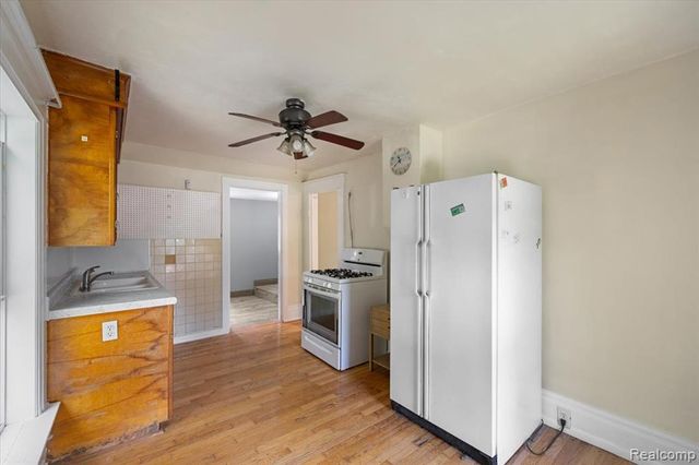 1257 Byron Road, Howell, MI 48843